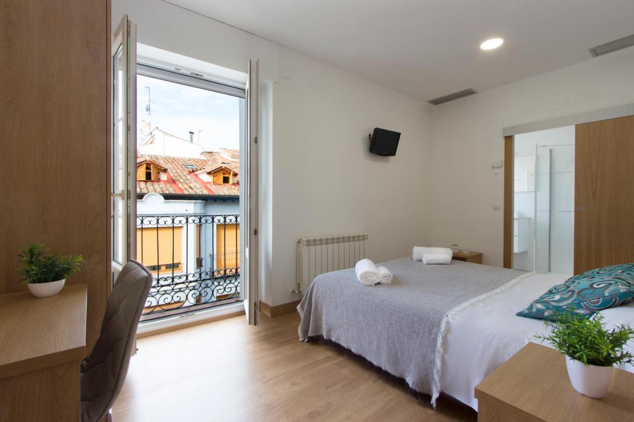 Hostal La Numantina Logroño Exterior foto