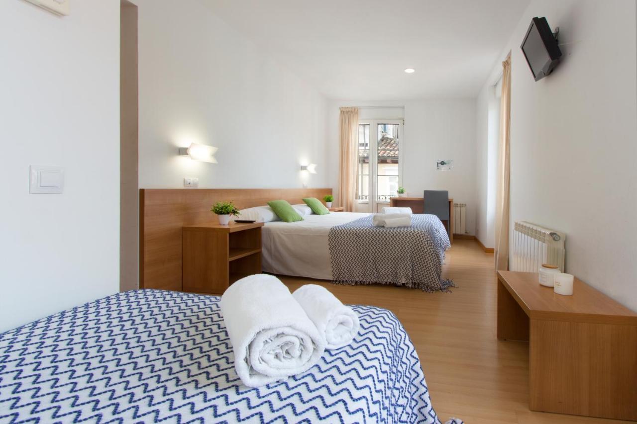 Hostal La Numantina Logroño Exterior foto
