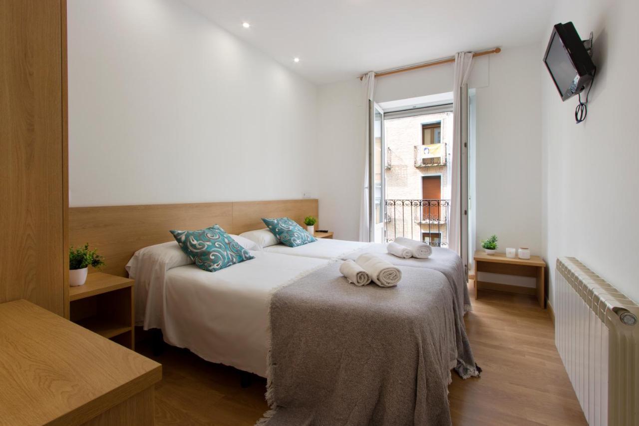 Hostal La Numantina Logroño Exterior foto