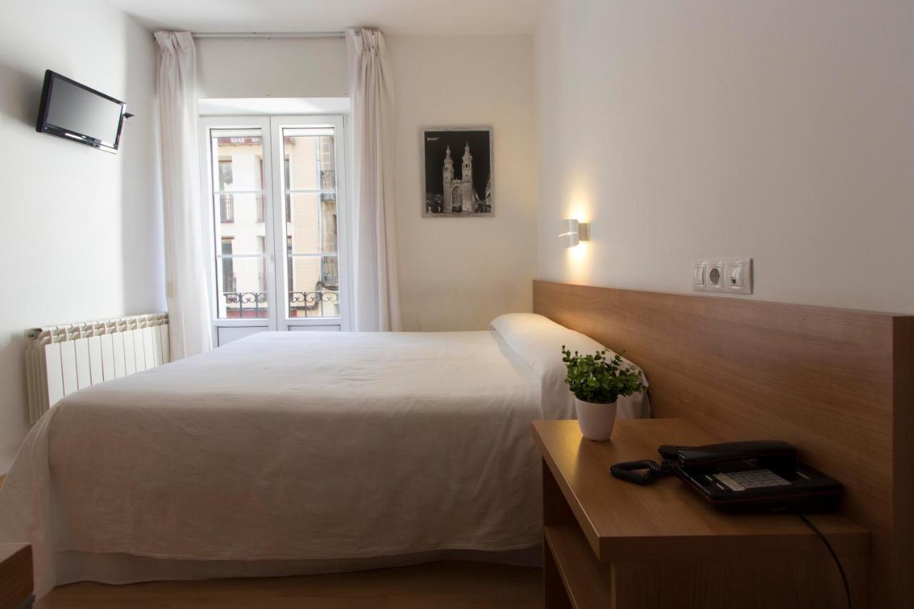 Hostal La Numantina Logroño Exterior foto