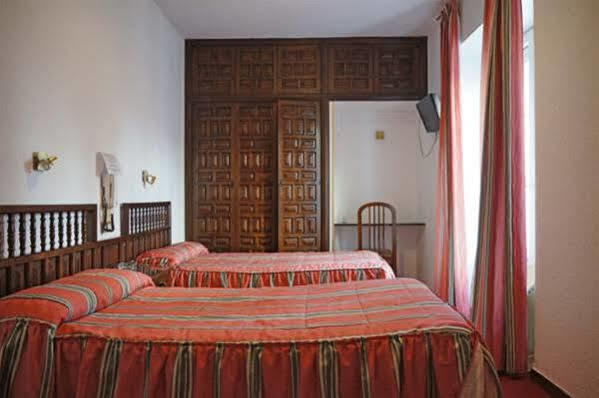 Hostal La Numantina Logroño Exterior foto