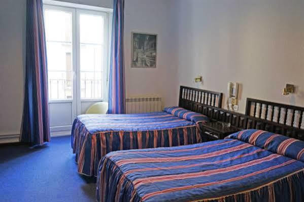 Hostal La Numantina Logroño Exterior foto